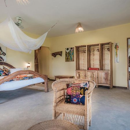 Mtowabaga Lake Natron Maasai Giraffe Eco Lodge And Camping מראה חיצוני תמונה