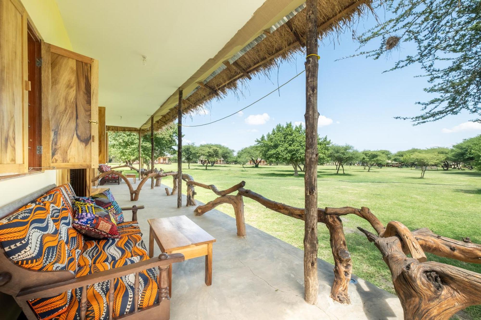 Mtowabaga Lake Natron Maasai Giraffe Eco Lodge And Camping מראה חיצוני תמונה