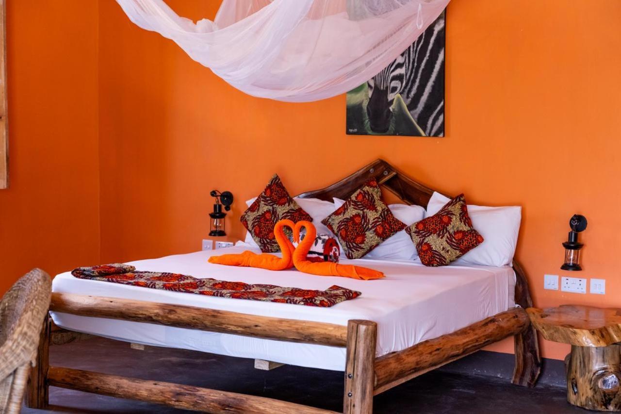 Mtowabaga Lake Natron Maasai Giraffe Eco Lodge And Camping מראה חיצוני תמונה